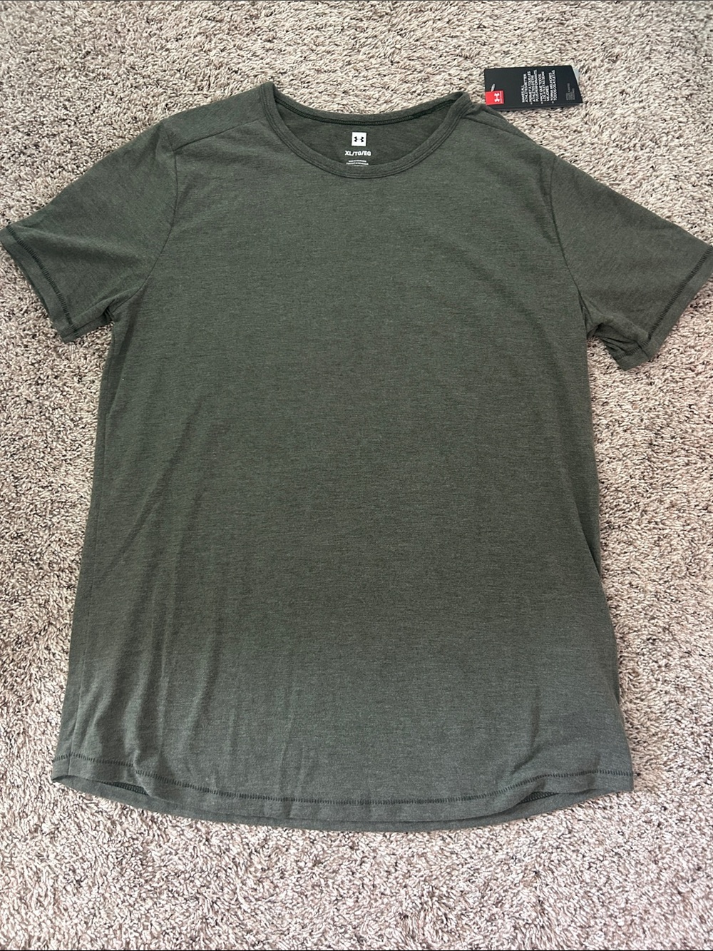 NWT Under Armour Men's Short Sleeve Tee in Grey